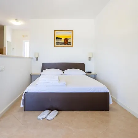 Appartement Luxurioeses Mit Privater Terrasse *