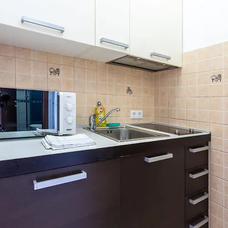 Luxurioeses Mit Privater Terrasse Apartment