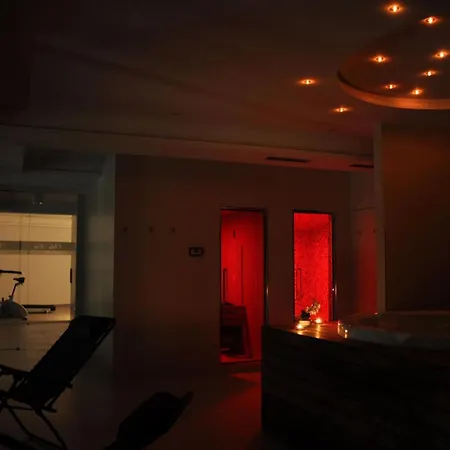 Luxurioeses Mit Privater Terrasse * 스프리트스카