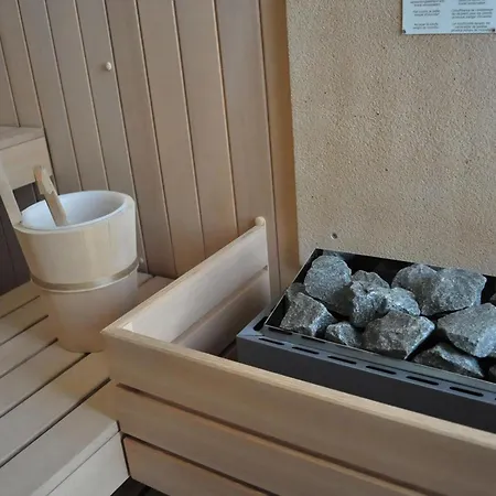 Luxurioeses Mit Privater Terrasse 아파트 *